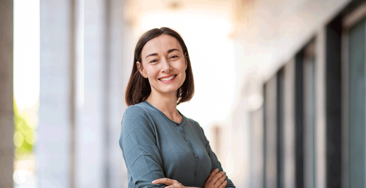 Participante souriante Executive Master Business & Management EDHEC