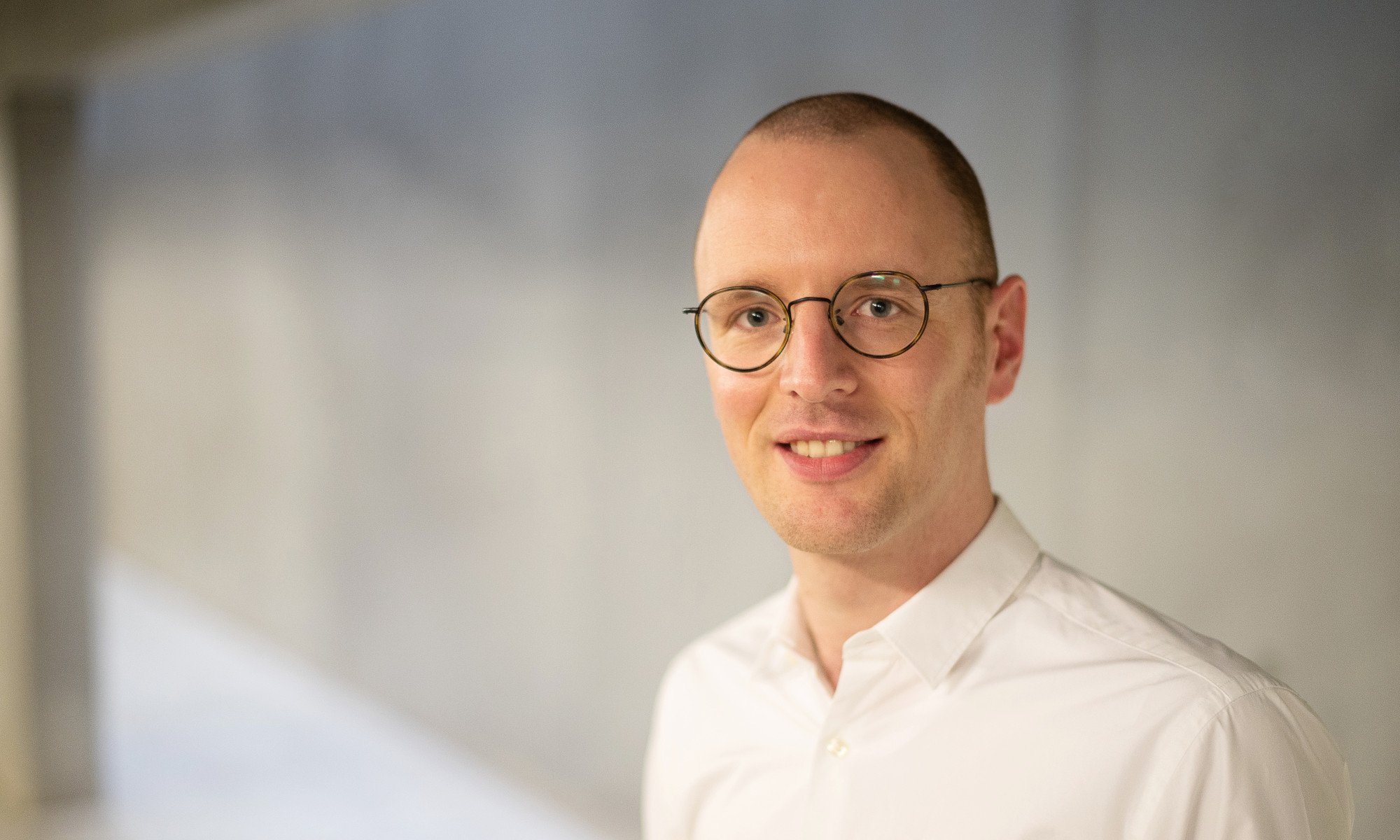 Meet Arne De Keyser, a Professor of marketing and a framework-builder for better customer experiences