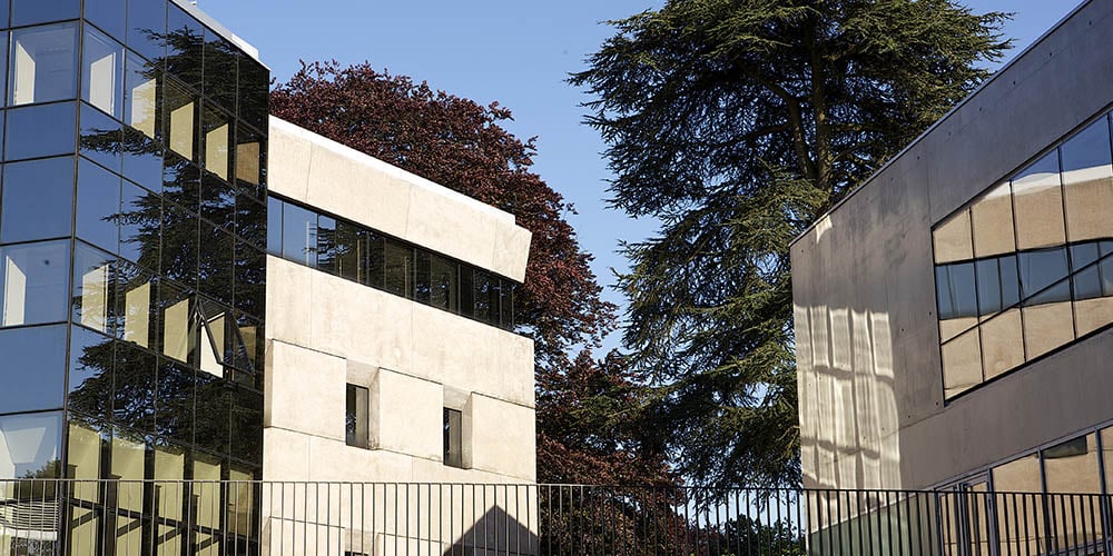 Photo du parc du campus EDHEC de Lille