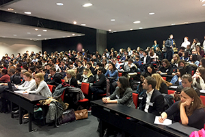 Présentation en amphi à l'EDHEC