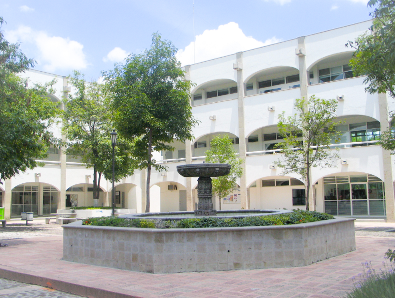 ITESM, Universidad de Monterrey (Queretaro)