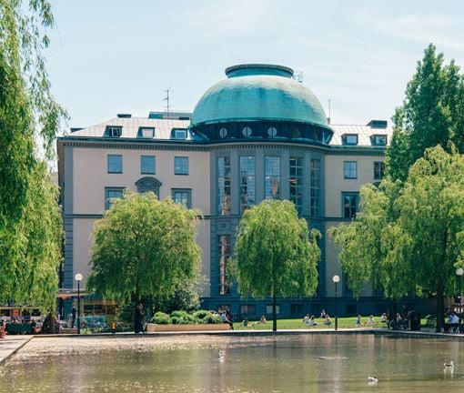 Stockholm School of Economics (SSE)