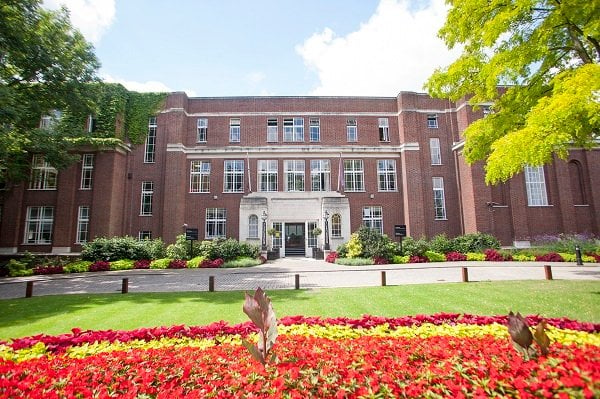 Regent's University London