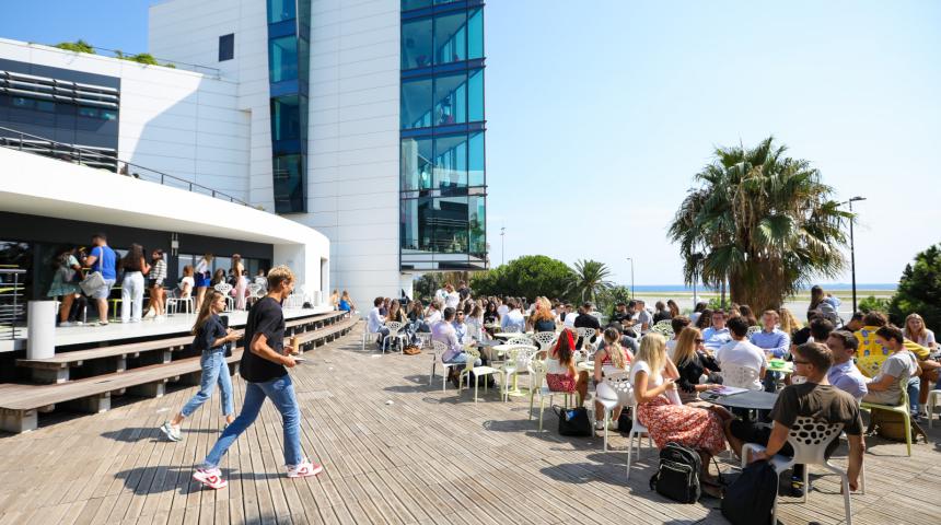 extérieur du campus de Nice