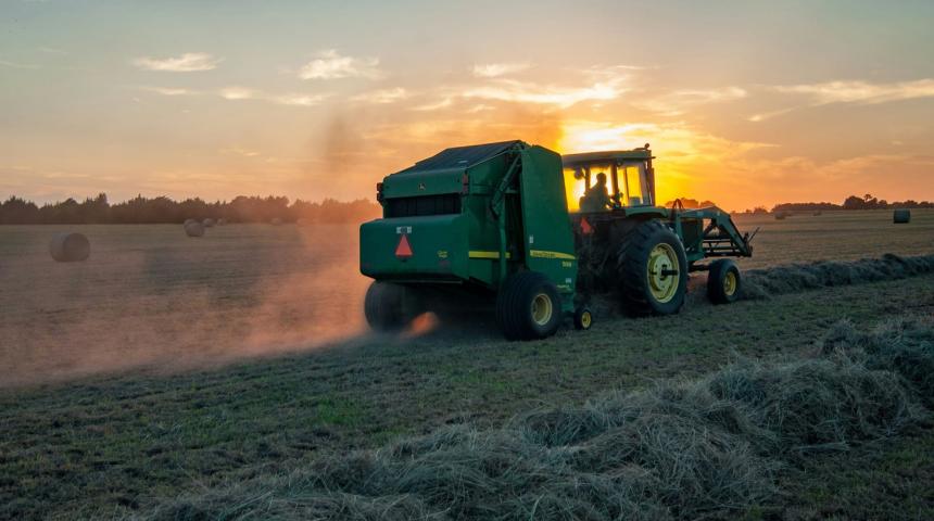 Réussir la relève agricole : le rôle capital des entreprises familiales