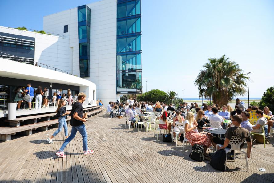 extérieur du campus de Nice